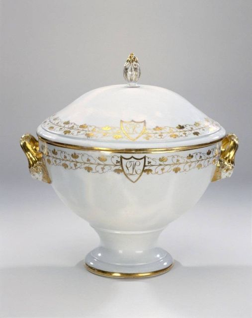 Супова ваза від чайно-столового сервізу
