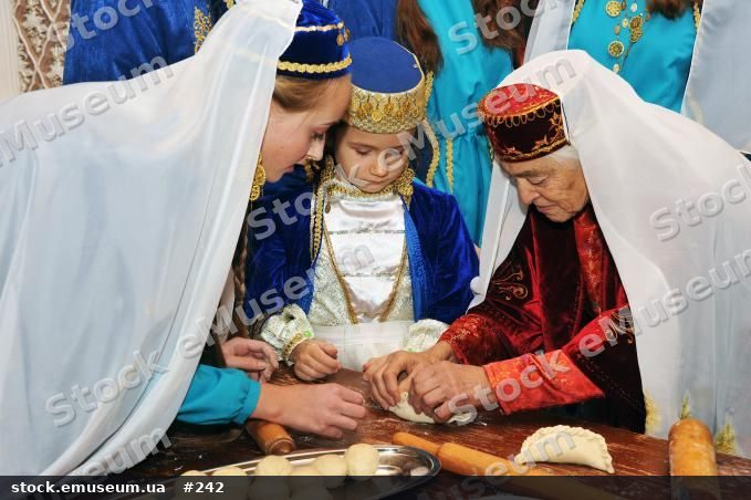 Традиція приготування ет аяклак (караїмський пиріжок з м’ясом). Досвід караїмів Мелітополя
