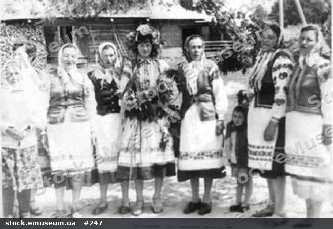 Традиція обряду «Водіння Куста» у селі Сварицевичі Дубровицького району Рівненської області (фото 2)